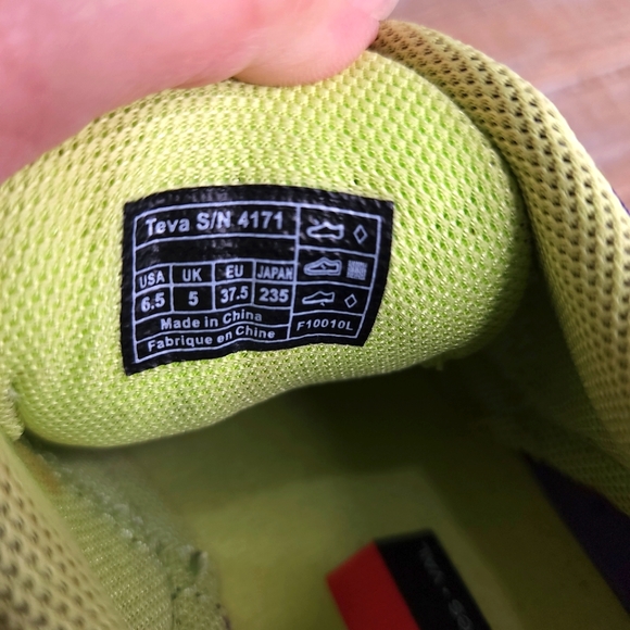 Teva Mountain Games Woman’s Shoe. Size 6 1/2. - Picture 12 of 16